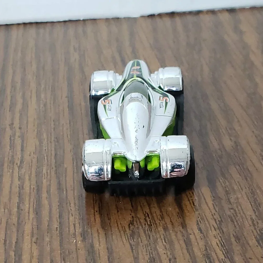 Hot Wheels 2011 Formula Street Chrome & Green Race Car HW Track Stars Malaysia